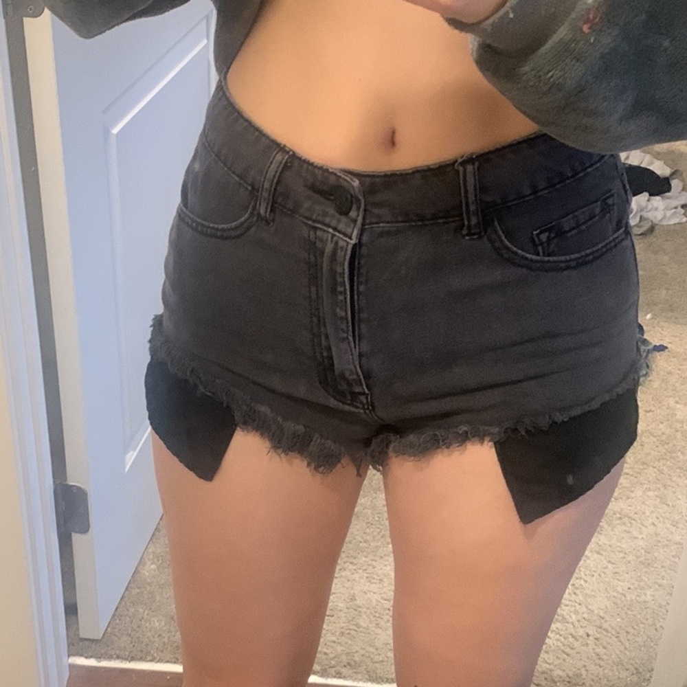 BDG Urban Outfitters High Rise Jean Shorts Black